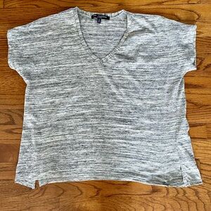 One Clothing Gray Heathered Striped Boxy V-Neck T-Shirt Women’s Size Small